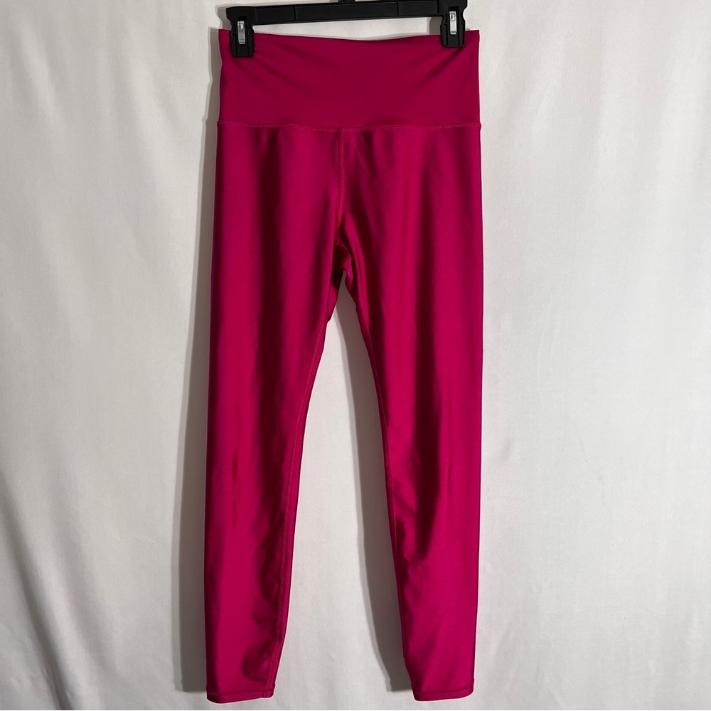 Athleta elation shine tight womens leggings size M Barbie pink hot shimmer Y2K